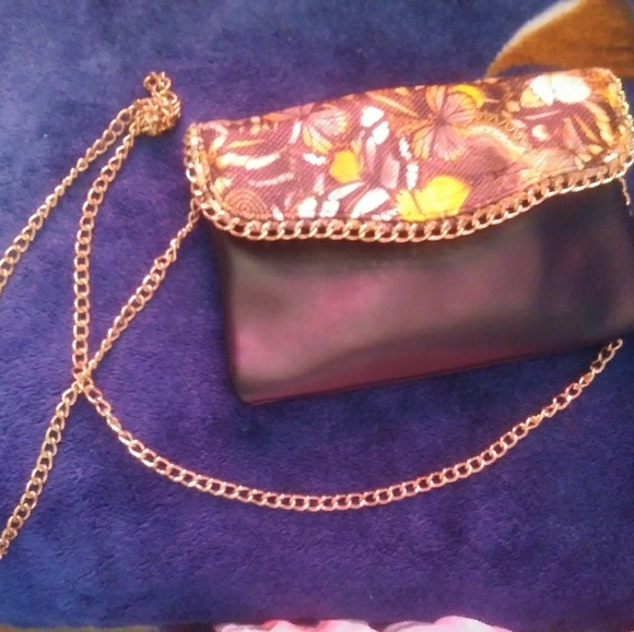 Purse - Picture 2 of 4